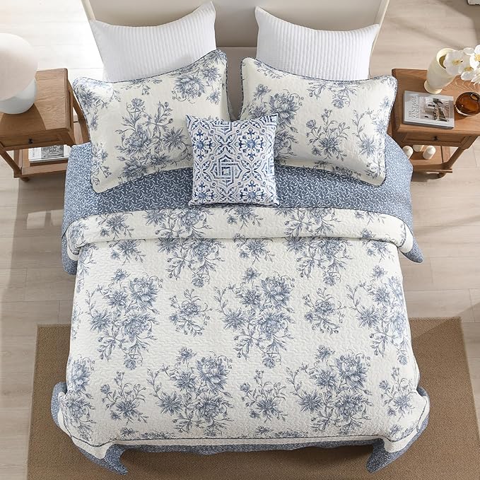 DDUOXIN Botanical Oversized King Bedspread - 120" W x120 L Extra Wide 100% Cotton California Quilt, Lightweight Reversible Oversize Bedspreads with 2 Pillow Shams, Blue/Cream