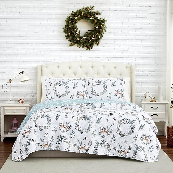 Southshore Fine Living, Inc. Happy Holidays Christmas Soft Bedding Set 3-Piece Oversized Quilt Set with Quilted Shams, King/California King