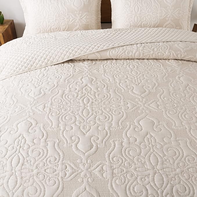 Travan 3-Piece King Quilt Set Quilted Bedspread Oversized Microfiber Lightweight Bedspread Coverlet Set with Shams Bedding Set for All Season, Beige, King