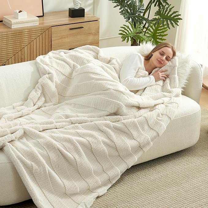 Amélie Home Luxury Striped Faux Fur Throw Blanket for Couch, Embossed Split Fur Cozy Fuzzy Fluffy Luxurious Soft Plush Sofa Chair Bed Gift Blankets for Women Men Wife Friend, 60"x80", Ivory