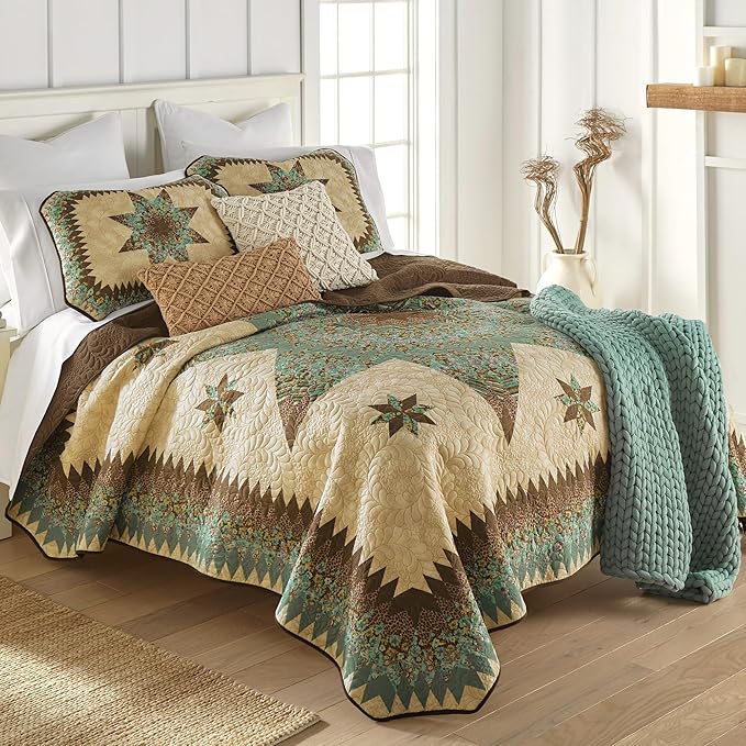 Donna Sharp Contemporary Polyester Quilt Set - Sea Breeze Star - 3-Piece King Size Quilt Set, Includes Quilt, and Two King Pillow Shams Perfect for Coastal and Souhtwest Decor
