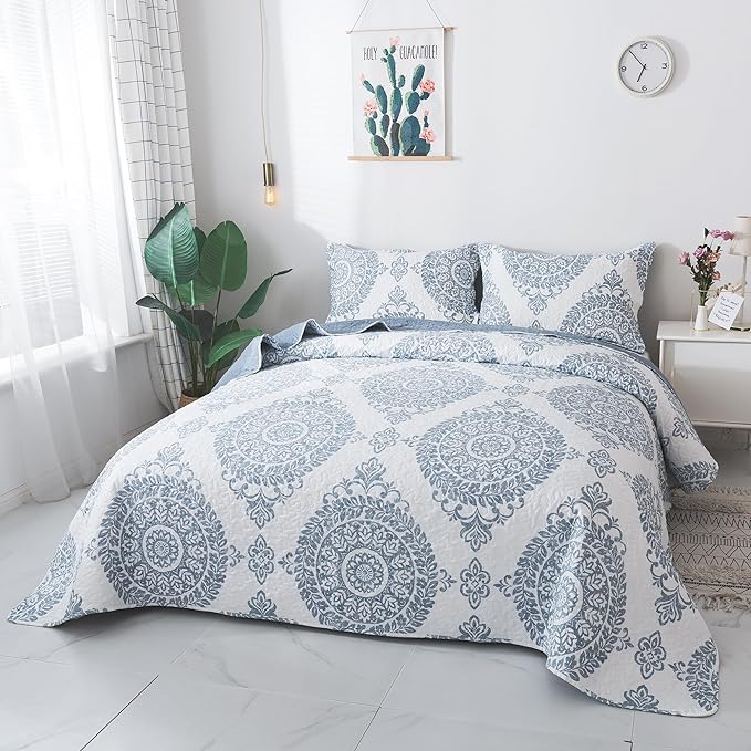 Travan 3-Piece Quilt Set Quilted Bedspread Lightweight Coverlet Set Floral Printed Oversized Quilted Bedding Set with Shams for All Season, Blue Floral, Queen Size