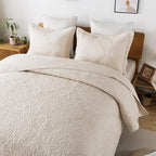 Travan 3-Piece King Quilt Set Quilted Bedspread Oversized Microfiber Lightweight Bedspread Coverlet Set with Shams Bedding Set for All Season, Beige, King