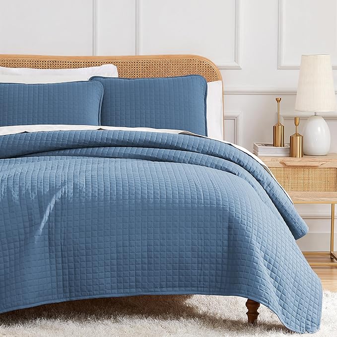 Southshore Fine Living, Inc. Queen Quilt Bedding Set, Summer Comforter Queen Size, Pet Hair Resistant Bedding, Lightweight Bedspread, Full Size Coverlet with 2 Pillow Shams, Coronet Blue