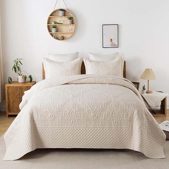 Travan 3-Piece King Quilt Set Quilted Bedspread Oversized Microfiber Lightweight Bedspread Coverlet Set with Shams Bedding Set for All Season, Beige, King