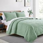 Love's cabin King Size Quilt Set Sage Bedspreads - Soft Bed Summer Lightweight Bedspread Comforter - Modern Style Coin Pattern Coverlet for All Season - 3 Pieces (1 Quilt, 2 Pillow Shams)