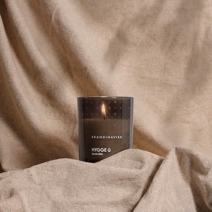 Skandinavisk Hygge 'Cosiness' Scented Candle, Special Edition, Scent Notes: Black Tea and Mint Leaves, Dried Apples and Baked Cinnamon, Vegan Formula, 2.3 oz.