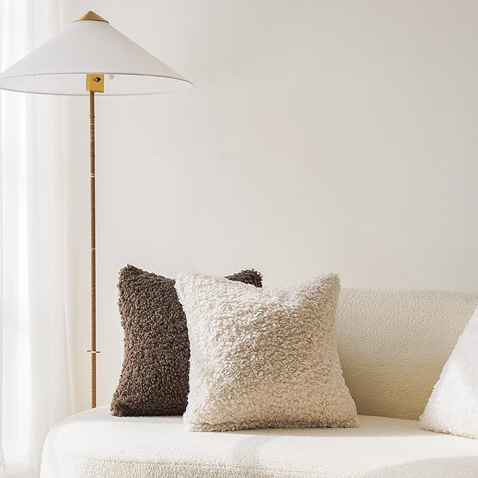Foindtower 2 Pieces 20x20 Inch Neutral Cream, Faux Fur Throw Pillow Cover Accent Sherpa Pillow Fuzzy Soft Pillowcases Sheepskin Decorative Fleece Cushion Case for Bed Couch Living Room