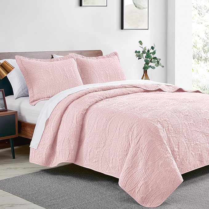 Love's cabin Quilts for Queen Bed Pink Bedspreads - Soft Bed Summer Lightweight Bedspread Comforter - Modern Style Coin Coverlet for All Season - 3 Pieces (1 Quilt, 2 Pillow Shams)