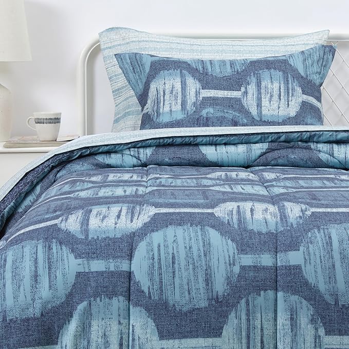 Amazon Basics Lightweight Microfiber Comforter Sets, 5 Pieces, Navy, Geometrics, Twin/Twin XL