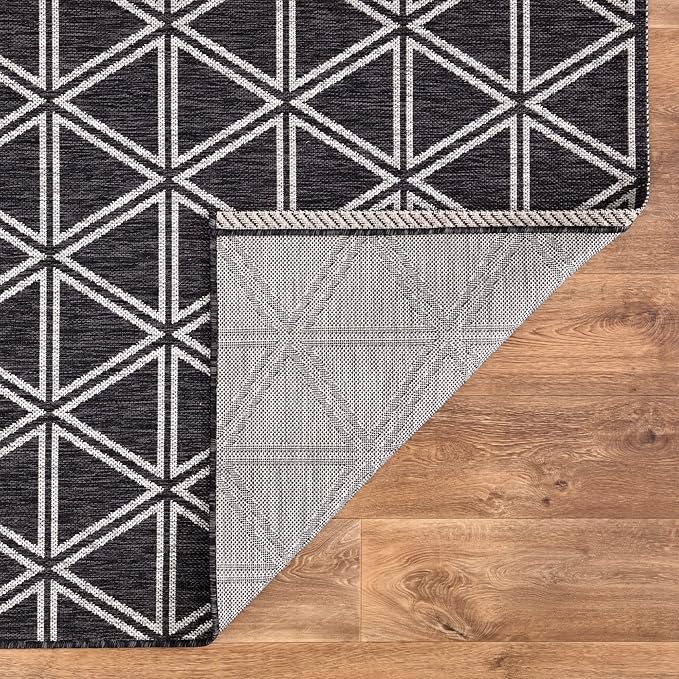 Keen Home Design Outdoor Runner Rug - 2x8 Washable Indoor/Outdoor Rug for Patio, Balcony, Kitchen, Garden, Beach, Deck and Porch. Size: 2'2" x 7'7"