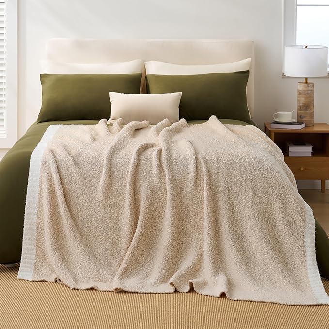 Joiedomi Twin Blanket for Couch Bed Sofa, Beige Knitted Blankets Gifts for Women Mom Girls, Cozy Cute Soft Throw Home Room Decor Aesthetic for Women Mothers Birthday Gifts 60x80 Inches