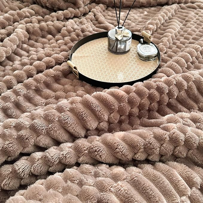 UKELER Pink Sherpa Throw Blanket 60 × 80 inch, 470 GSM Striped Sherpa Fleece Blankets for All Season, Warm and Cozy Blanket for Couch Sofa Bed Office Camping