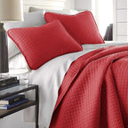 Southshore Fine Living, Inc. Twin XL Comforter Quilt Bedding Set, Dorm Room Bedding Essentials, Stain Resistant, Machine Washable Bedspread, Twin XL Red Quilt Bed Spread w/Pillow Sham, Chili Pepper