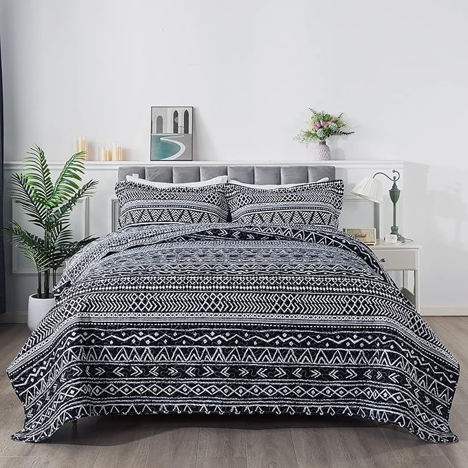 Travan 3-Piece Queen Quilt Set Striped Pattern Microfiber Soft Lightweight Bedding Set with Shams for All Season, Black Strips, Queen Size