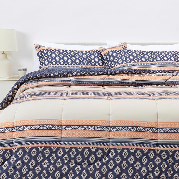 Amazon Basics Lightweight Microfiber Comforter Sets, 3-Pieces, Geometrics, King