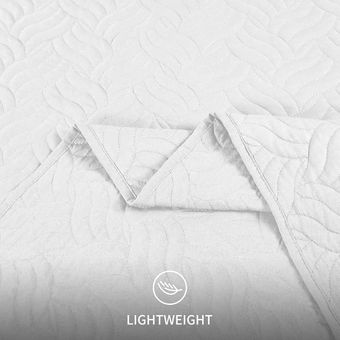 Love's cabin Twin Quilt Set White Bedspreads - Soft Bed Summer Lightweight Bedspread Comforter - Modern Style Wave Pattern Coverlet for All Season - 2 Pieces (1 Quilt, 1 Pillow Sham)