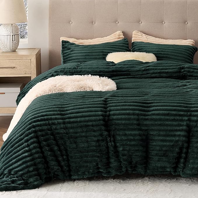 Bedsure Fluffy Duvet Cover Set - Ultra Soft Plush Shaggy Comforter Cover King Size, Warm Flannel Fleece Bed Sets for Winter, 3 Pieces (Striped Pattern, Forest Green)
