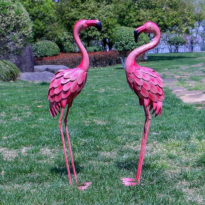 YOUKI Metal Yard Art Flamingo Decor Pink Flamingos for Yard Garden Statues Red Flamingo Yard Art Outdoor Sculptures for Outside Home Patio Lawn Ornaments Backyard Decor, Set of 2