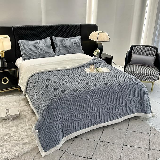 UKELER Sherpa Bed Blanket 80 × 90 inch, Ultra Soft Queen Size Throw Blanket for All Season, Cozy Plush Arch Fleece Blankets for Bedroom Living Room Dorm Hostel Sofa Camping, Blue Grey