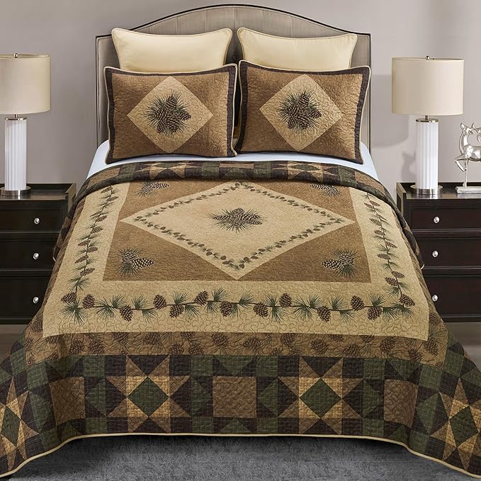 Donna Sharp Queen Polyester Bedding Set - 4 Piece - Antique Pine Lodge Quilt Set with Queen Quilt, Two Standard Pillow Shams and One Decorative Pillow - Machine Washable