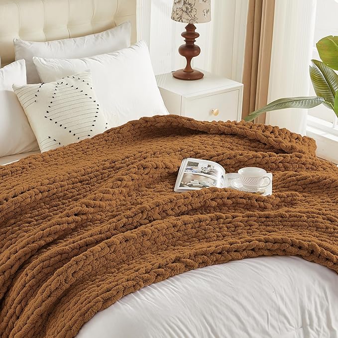 Carriediosa Chunky Knit Throw Blanket 60" X 80" Twin, 100% Hand Made Large Chenille Loop Yarn Soft Fluffy Throws for Couch Sofa Bed, Big Crochet Cozy Heavy Thick Cable Woven Blanket, Light Brown