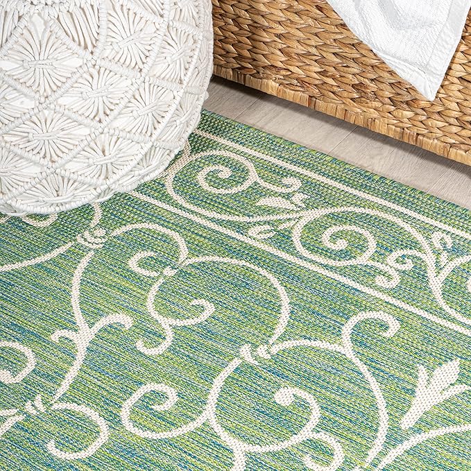 JONATHAN Y Vintage Filigree Indoor Outdoor Round Area Rug 5 Ft Green/Ivory, Charleston Textured Weave for Backyard, Patio, Porch, Easy-Cleaning, High Traffic, Pet-Friendly, Non-Shedding (SMB106K-5R)