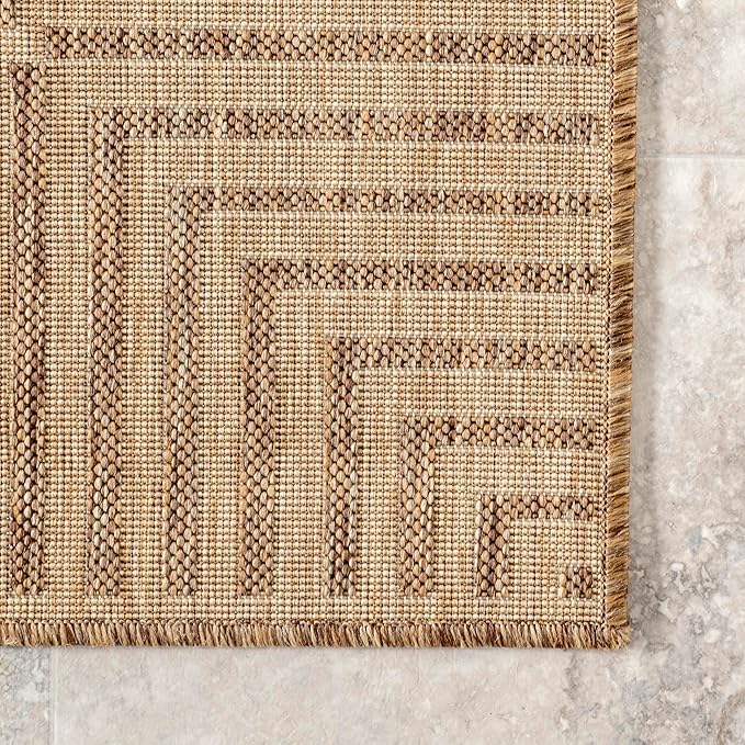 nuLOOM 6'7" Round Outdoor Area Rug, Casual Design With Striped Border, Stain Resistant, Highly Durable, For Patio, Balcony, Bedroom, Living Room, Dining Room, Bathroom, Light Brown