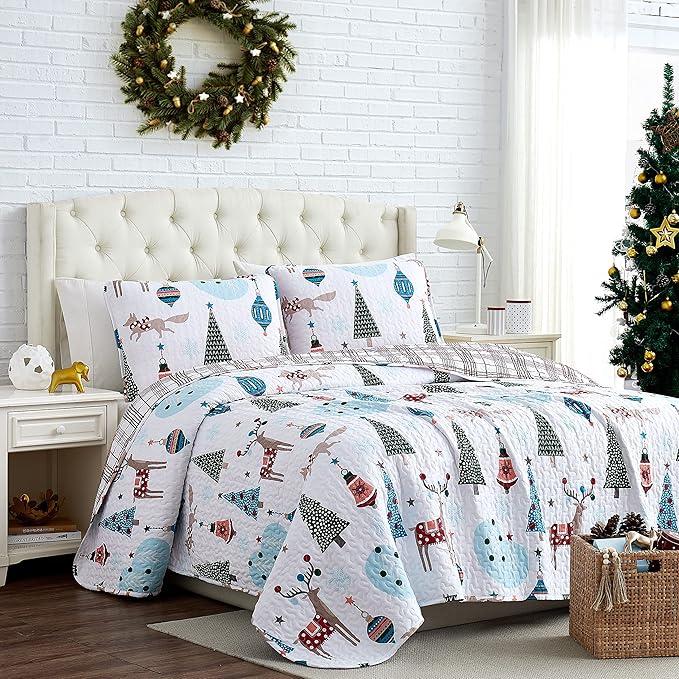 Southshore Fine Living, Inc. Christmas Bedding Set, Twin Size Christmas Quilt Set with Matching Pillow Sham, Holiday Bedding Set, Reversible Quilt, Cute Trees & Reindeer Over Red Plaid Print