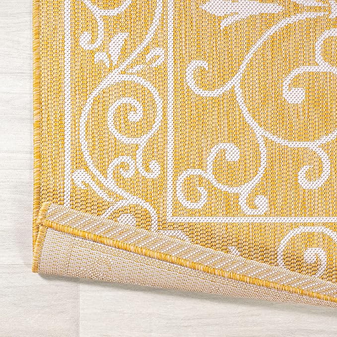 JONATHAN Y Vintage Filigree Indoor Outdoor Runner Rug 2X8 Yellow/Cream, Charleston Textured Weave for Backyard, Patio, Porch, Easy-Cleaning, High Traffic, Pet-Friendly, Non-Shedding (SMB106L-28)
